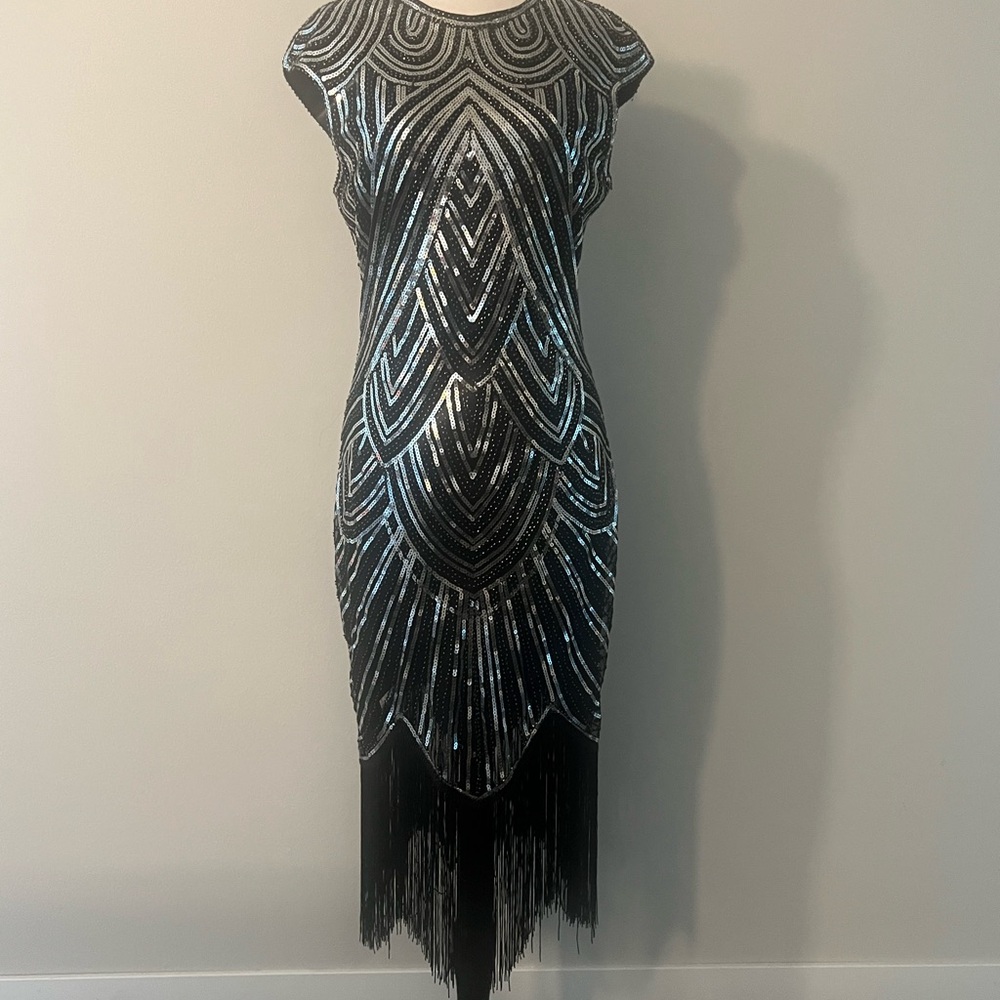 FUNDAISY Black and Silver Rhinestone, Flapper Midi Dress